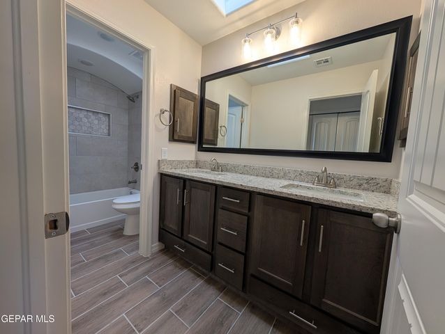 517 La Entrada Circle, Sunland Park, NM 88063