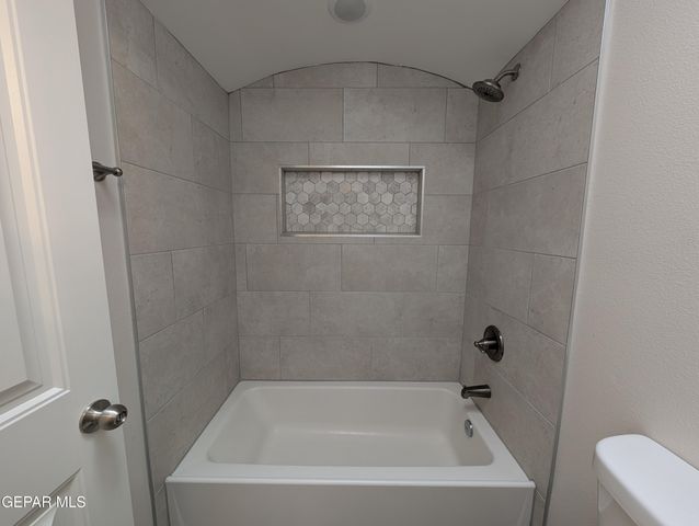 517 La Entrada Circle, Sunland Park, NM 88063