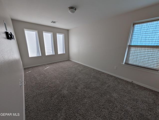 517 La Entrada Circle, Sunland Park, NM 88063