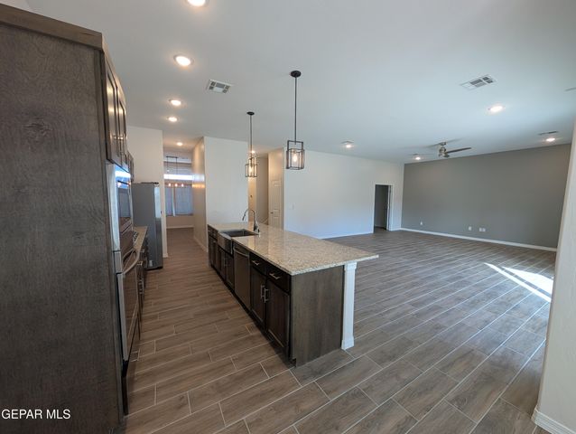 517 La Entrada Circle, Sunland Park, NM 88063