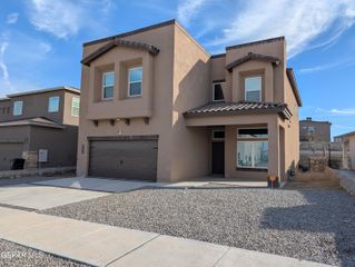 517 La Entrada Circle, Sunland Park, NM 88063