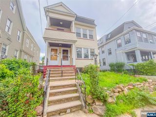 180 Hobson Street, Newark, NJ 07112