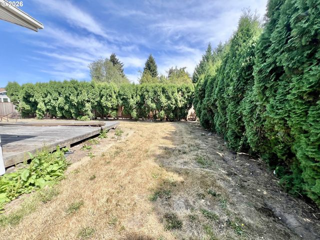 310 Se DAYTON Ave, Mc Minnville, OR 97128