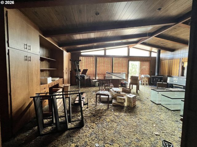 310 Se DAYTON Ave, Mc Minnville, OR 97128