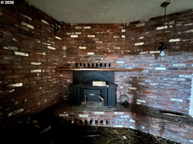310 Se DAYTON Ave, Mc Minnville, OR 97128