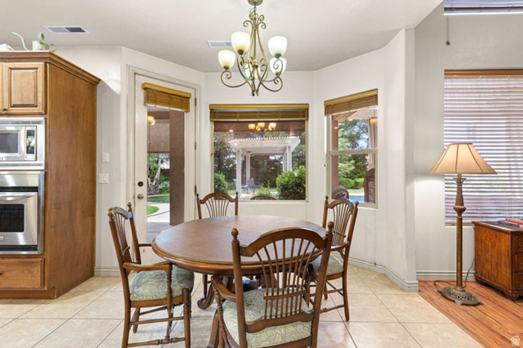 Image 14 of property listing at 1530 S SOUTHERN TRAILS CIR, Washington, UT 84780