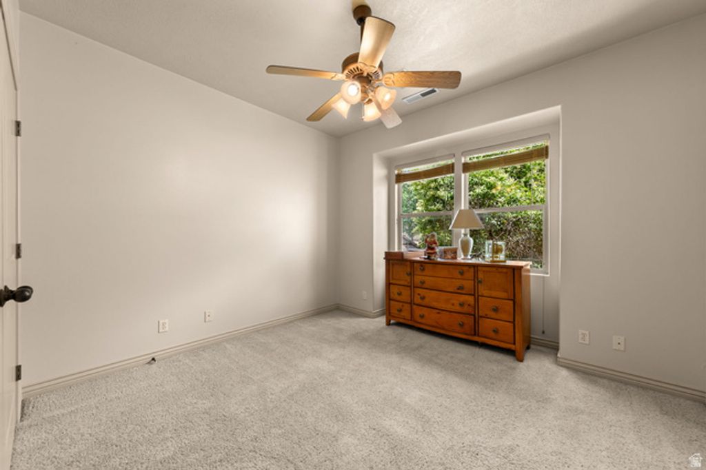Image 28 of property listing at 1530 S SOUTHERN TRAILS CIR, Washington, UT 84780