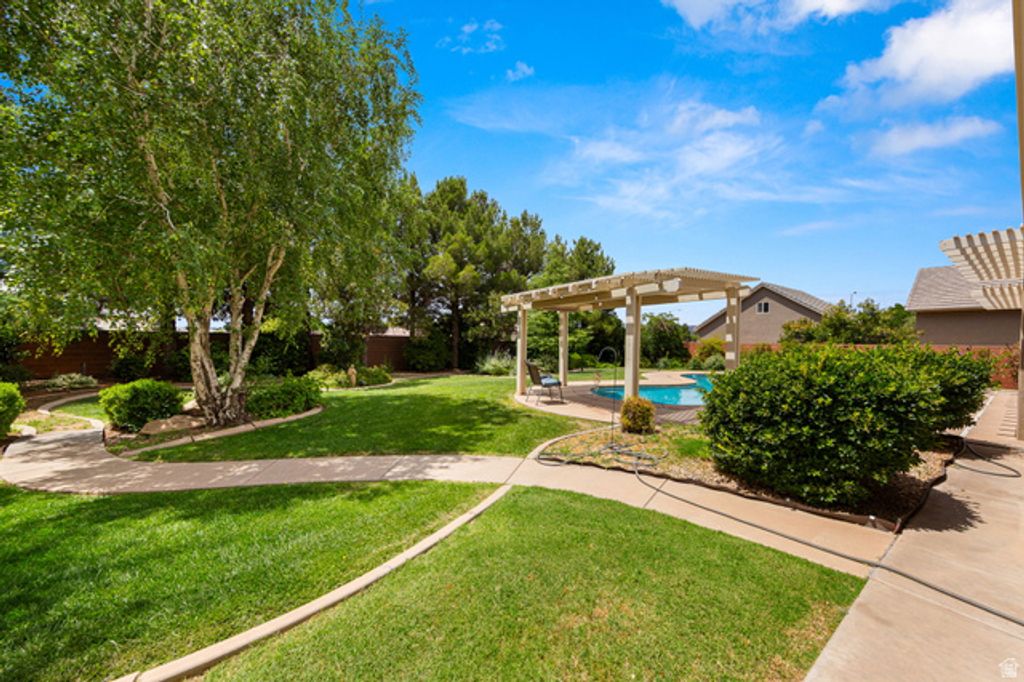 Image 29 of property listing at 1530 S SOUTHERN TRAILS CIR, Washington, UT 84780