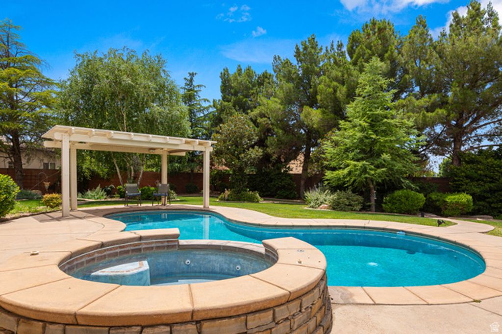 Image 32 of property listing at 1530 S SOUTHERN TRAILS CIR, Washington, UT 84780