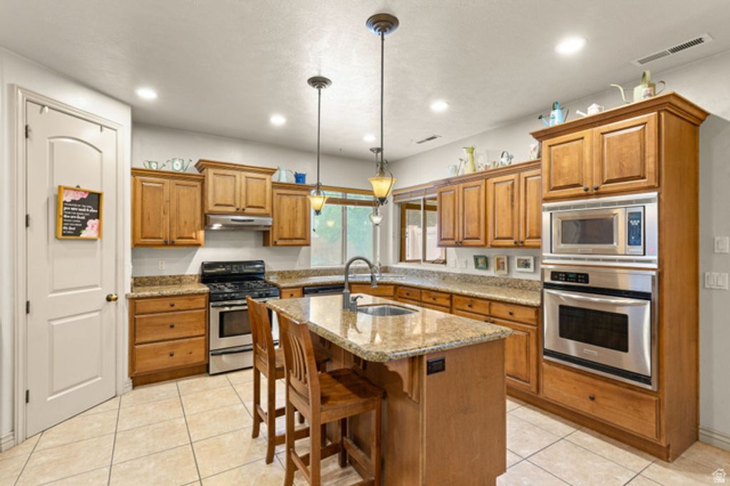Image 5 of property listing at 1530 S SOUTHERN TRAILS CIR, Washington, UT 84780