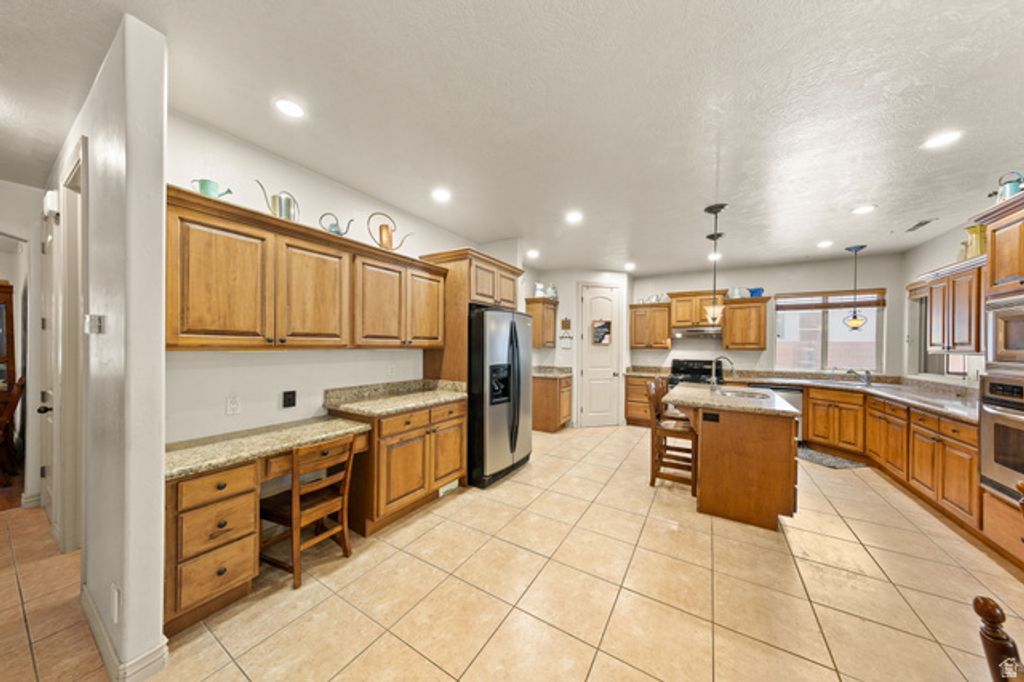 Image 6 of property listing at 1530 S SOUTHERN TRAILS CIR, Washington, UT 84780