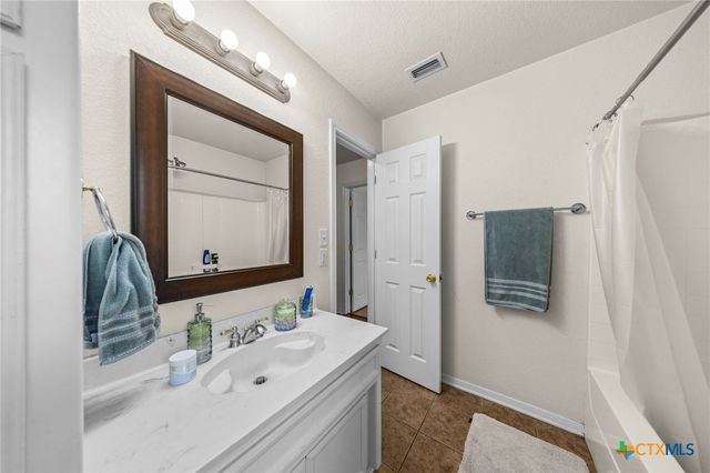 3001 Bachelor Button Boulevard, Killeen, TX 76549