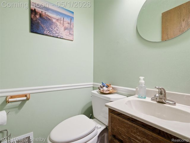 21660 Roosevelt Avenue, Farmington, MI 48336