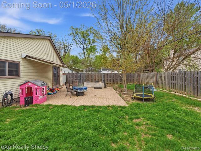 21660 Roosevelt Avenue, Farmington, MI 48336