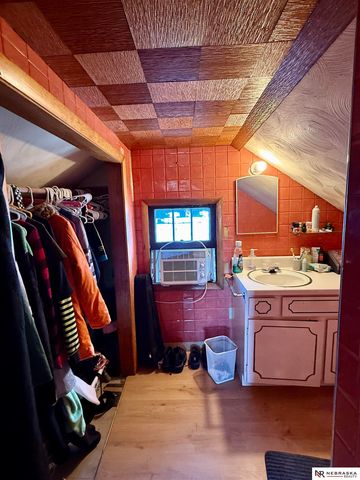 1938 South 50th Street, Omaha, NE 68106