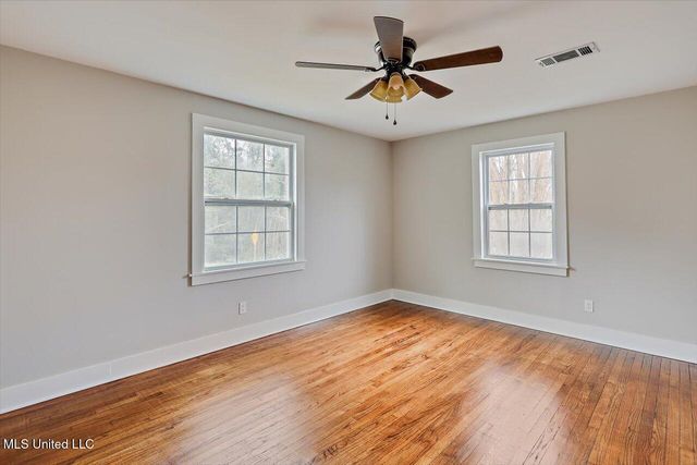 127 Autumn Drive, Vicksburg, MS 39180