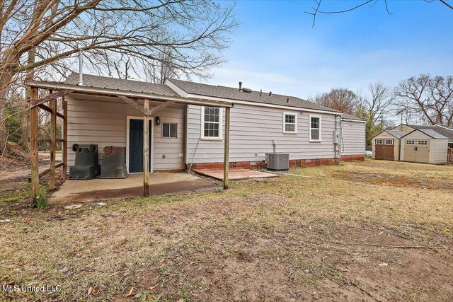 127 Autumn Drive, Vicksburg, MS 39180