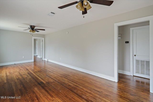127 Autumn Drive, Vicksburg, MS 39180