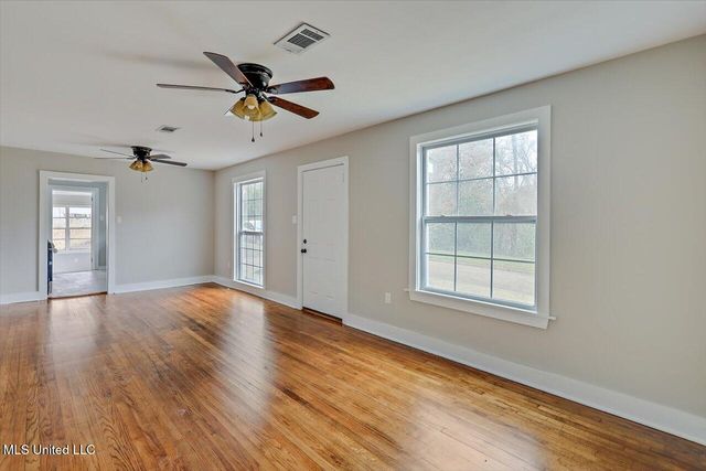 127 Autumn Drive, Vicksburg, MS 39180