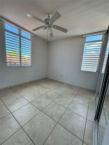 718 MAR DE BENGAL 718, Dorado, PR 00646