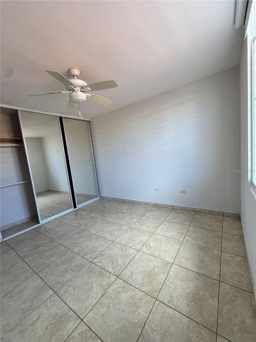 718 MAR DE BENGAL 718, Dorado, PR 00646