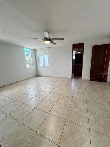 718 MAR DE BENGAL 718, Dorado, PR 00646