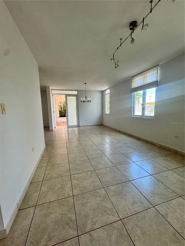 718 MAR DE BENGAL 718, Dorado, PR 00646