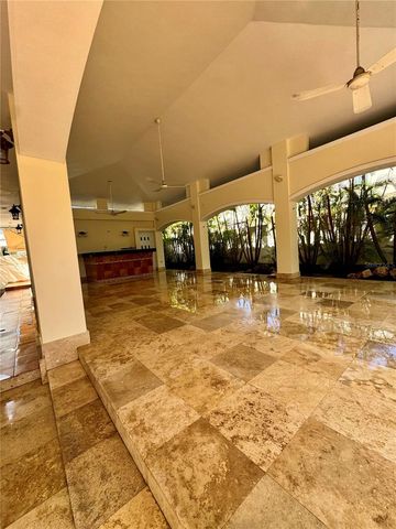 718 MAR DE BENGAL 718, Dorado, PR 00646