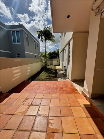 718 MAR DE BENGAL 718, Dorado, PR 00646