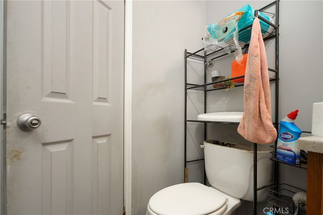 1305 Castaic, Bakersfield, CA 93308
