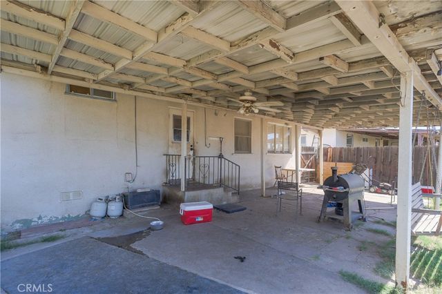 1305 Castaic, Bakersfield, CA 93308