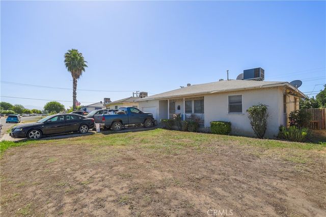 1305 Castaic, Bakersfield, CA 93308