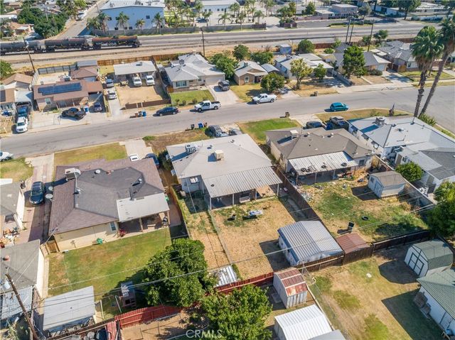 1305 Castaic, Bakersfield, CA 93308