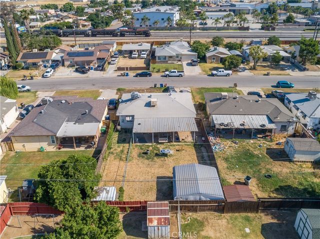 1305 Castaic, Bakersfield, CA 93308