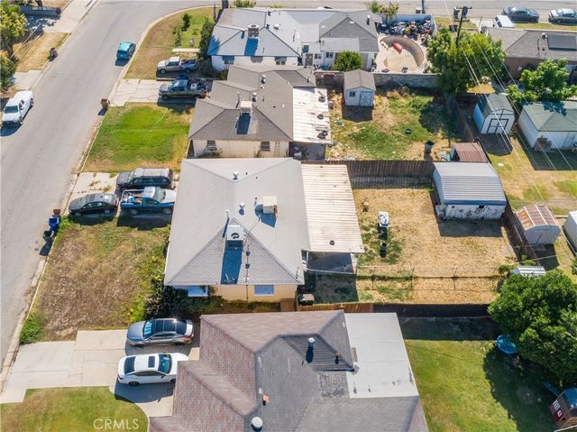 1305 Castaic, Bakersfield, CA 93308
