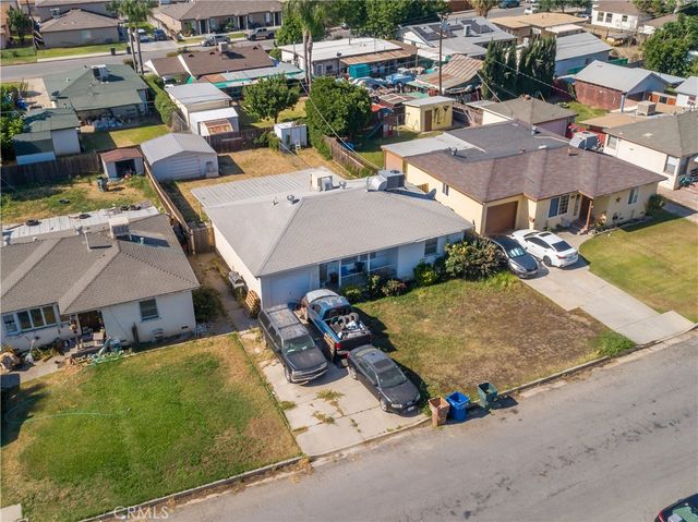 1305 Castaic, Bakersfield, CA 93308
