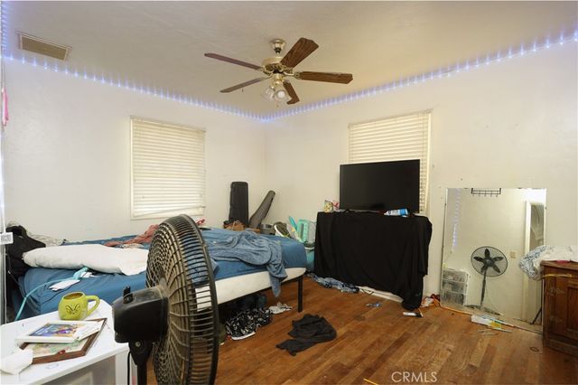 1305 Castaic, Bakersfield, CA 93308