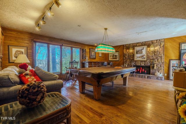 4206 Bristol Highway, Johnson City, TN 37601