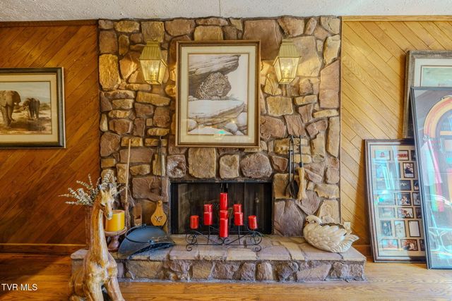 4206 Bristol Highway, Johnson City, TN 37601