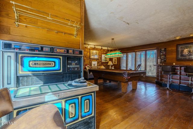 4206 Bristol Highway, Johnson City, TN 37601