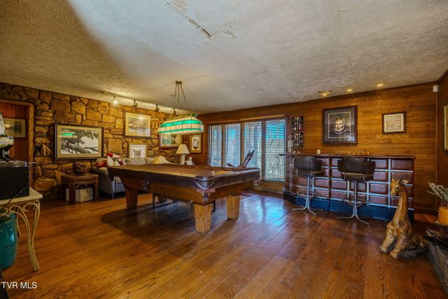 4206 Bristol Highway, Johnson City, TN 37601