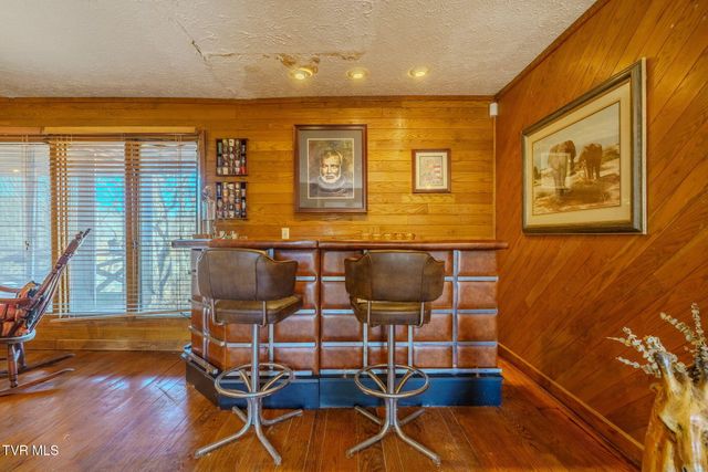 4206 Bristol Highway, Johnson City, TN 37601