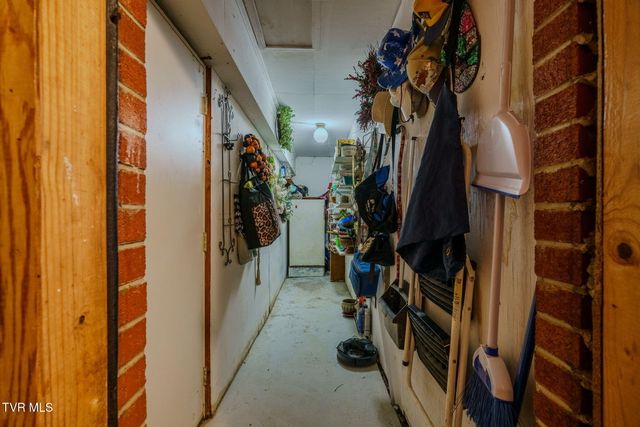 4206 Bristol Highway, Johnson City, TN 37601