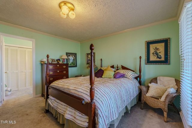 4206 Bristol Highway, Johnson City, TN 37601