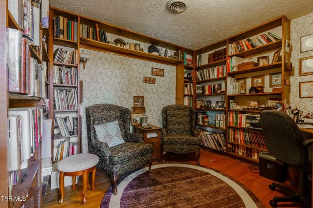 4206 Bristol Highway, Johnson City, TN 37601