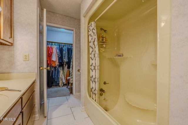 4206 Bristol Highway, Johnson City, TN 37601