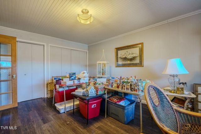 4206 Bristol Highway, Johnson City, TN 37601