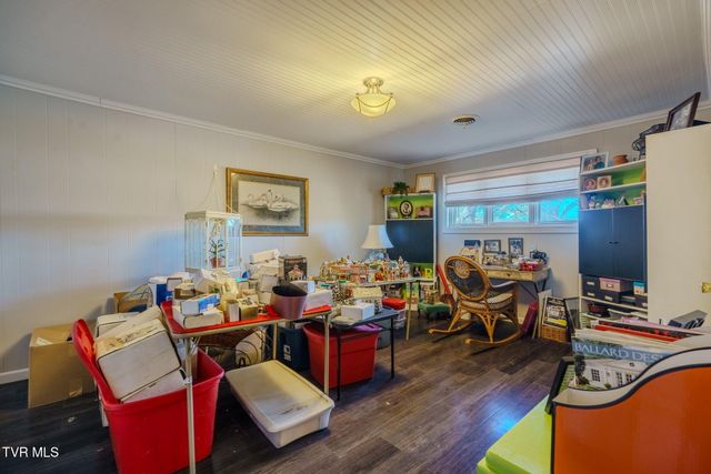 4206 Bristol Highway, Johnson City, TN 37601