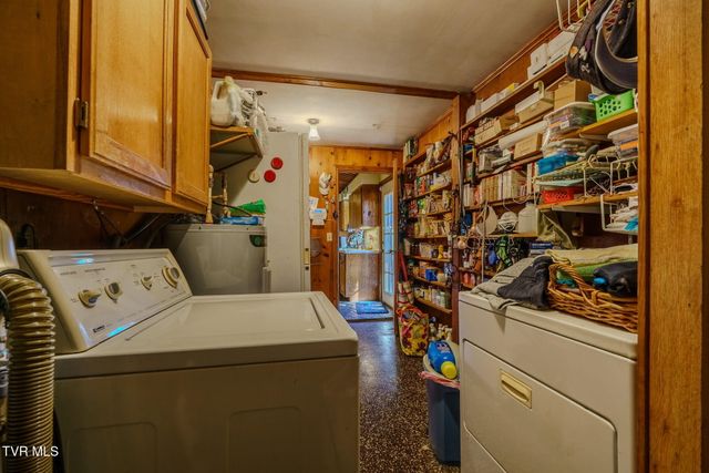 4206 Bristol Highway, Johnson City, TN 37601