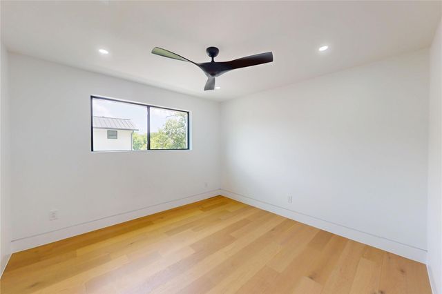 5055 Yarwell Drive, Houston, TX 77096